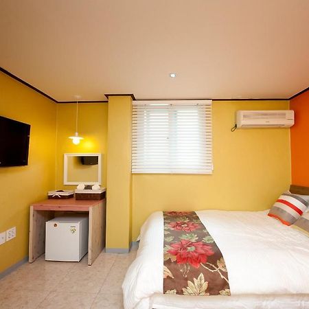 Shinchon Guest House Seoul Exterior foto