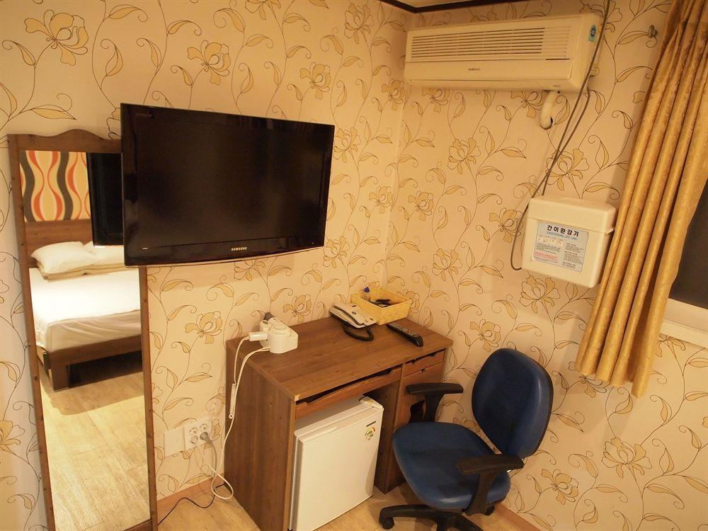 Shinchon Guest House Seoul Exterior foto