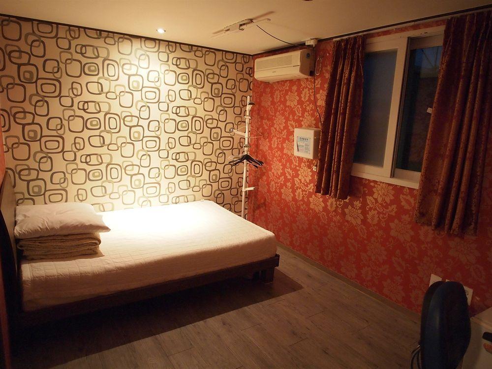 Shinchon Guest House Seoul Exterior foto