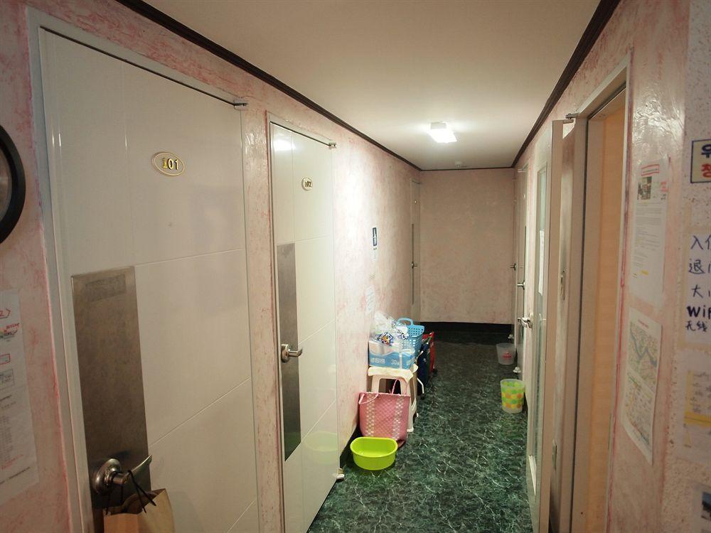 Shinchon Guest House Seoul Exterior foto